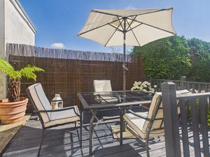 Seating area- click for photo gallery